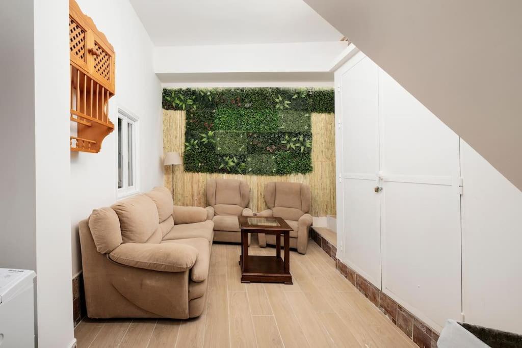 Newly Refurbished Modern 2-Bed Apartment In Heart Of Torremolinos Zewnętrze zdjęcie